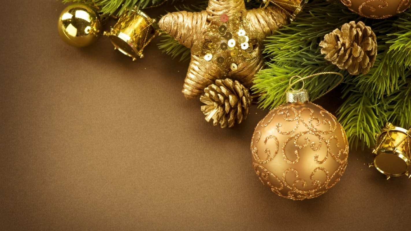 Открытка елочные игрушки  новый год  З новим роком 